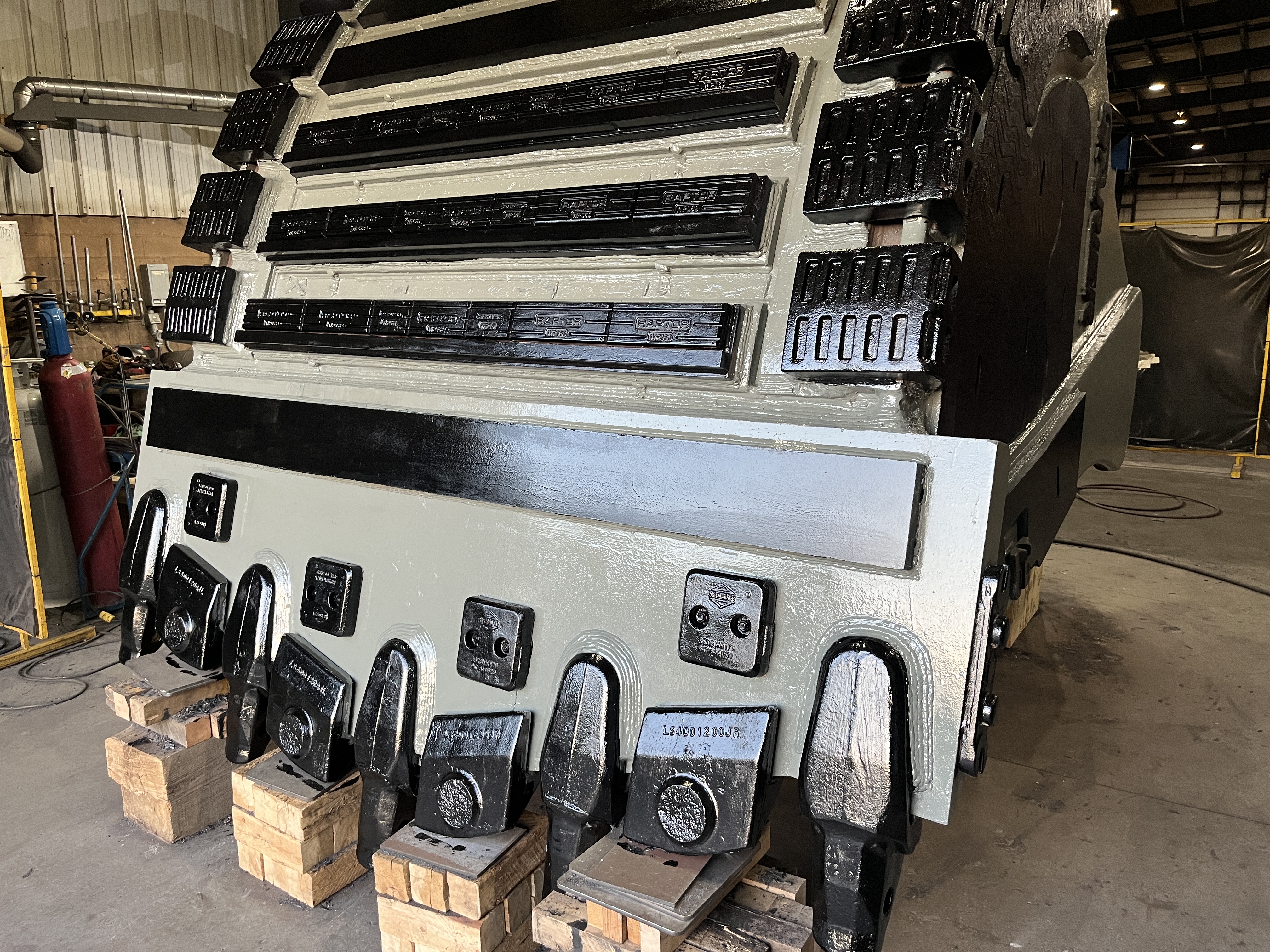 Komatsu PC 2000 Bucket Rebuild Project